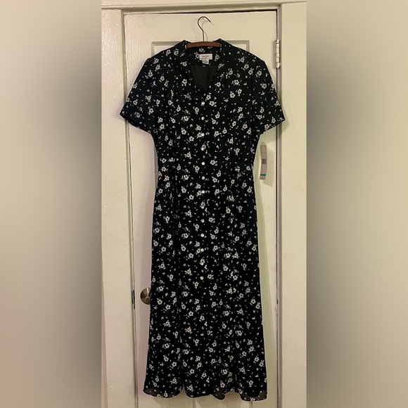 Navy Floral Button Up Dress Size 16 - Picture 1 of 7